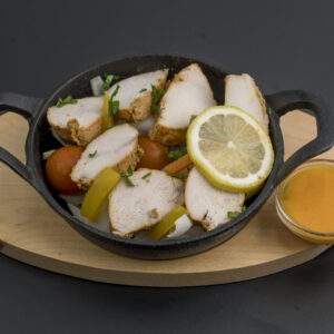 Poulet Tikka Grillé – Sauce aux Légumes